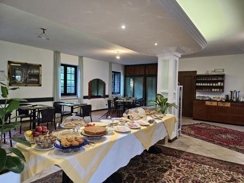 Hotel Montegrino Lakeview