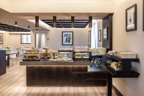 อาหารและเครื่องดื่ม, โรงแรมสตาดิโอ (Stadio Hotel) in ปิอาเชนซา