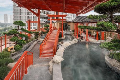 Termálfürdő, CalmStay swanlake Ecopark in Van Giang