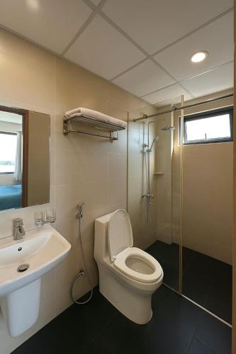 Deluxe Double Room image 2