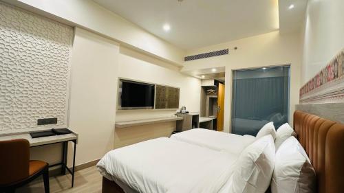 Superior Double Room image 10