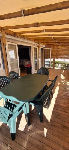 Balcony/terrace, MOBIL HOME dans Camping VIAS PLAGE near Le Surfing