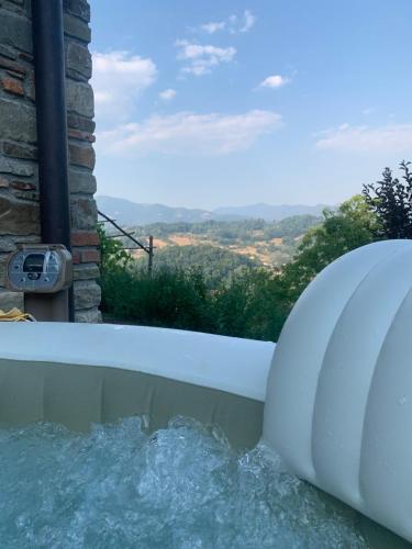 Skats, Birillina Guest House di Laura Reni in Camporgiano