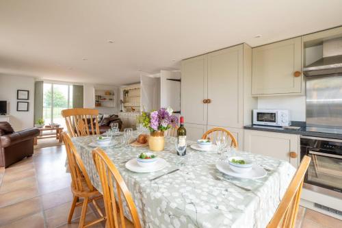 Viesnīcas āriene, East Green Farm Cottages - The Hayloft in Kelsale