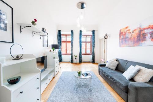 New Huge Apt next Prague Castle and Charles Bridge, Прага (фото 6)