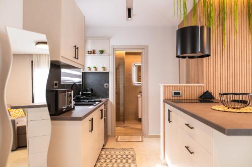 Zen Apartments By The Sea 3