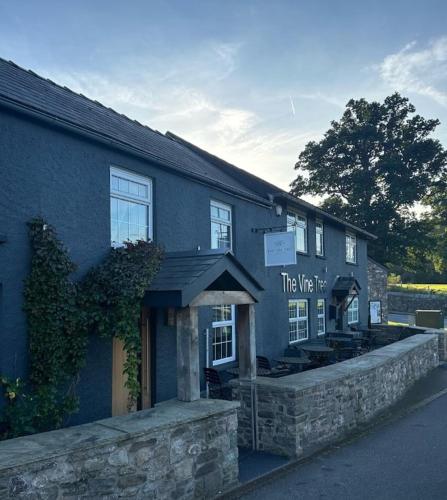 Skats, Rooms at The Vine Tree in Llangattock