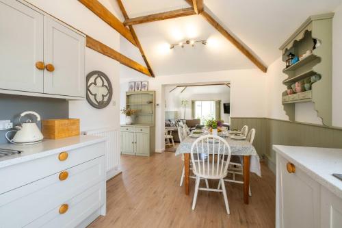 Viesnīcas āriene, East Green Farm Cottages - The Old Stables in Kelsale