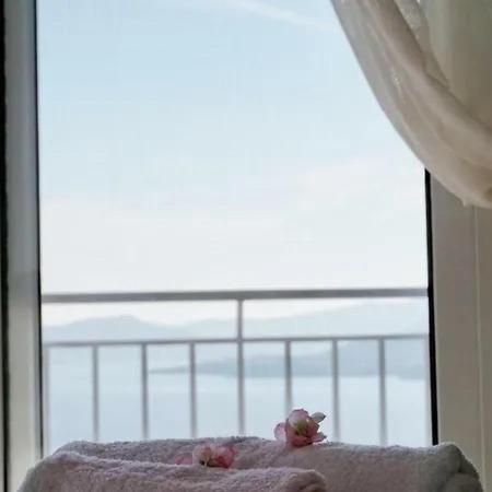 Lina's view apartment in Paleo Tsifliki