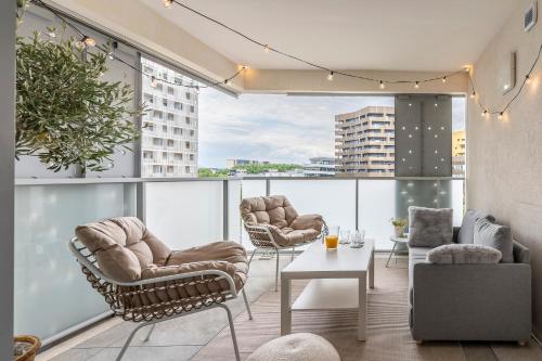 Urban Chic Montpellier - Terrace - Private Parking in Parc Marianne