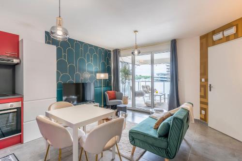 Urban Chic Montpellier - Terrace - Private Parking in Parc Marianne