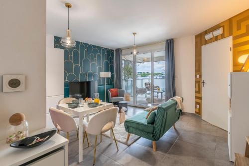 Urban Chic Montpellier - Terrace - Private Parking in Parc Marianne