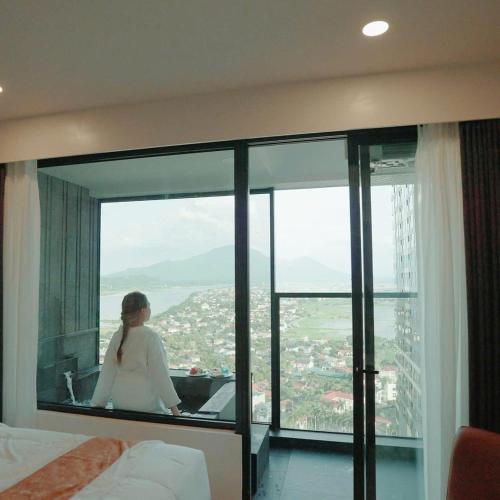 Phòng 2 Giường Đơn Nhìn Ra Hồ.