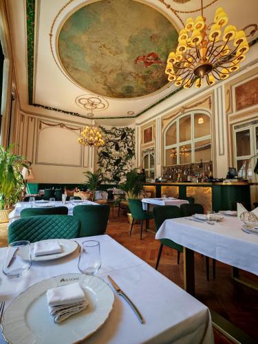 Restaurant, NF Palace Old City Bucharest near Romanian Patriarchal Cathedral