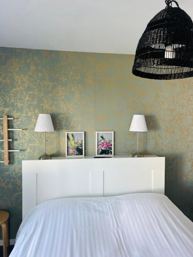 1 queen bed