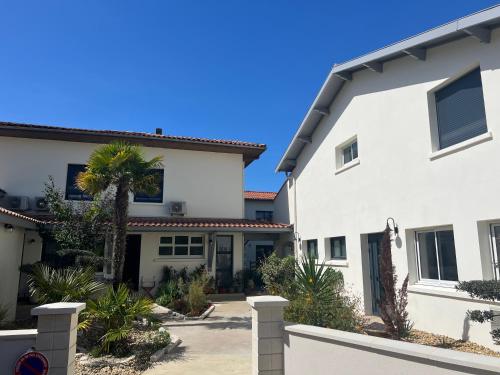 Hôtel La Pinède - Hôtel - Soulac-sur-Mer