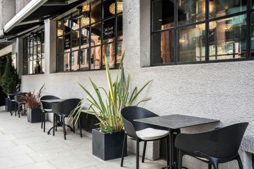 NEW Sleek & Modern Studio in the Heart of Chelsea, Londýn (fotografie 9)