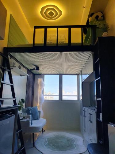 Elevated cozy loft studio, Manila