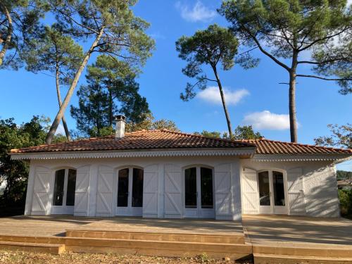 Pohled zvenku, Villa Fourtonballion between Sea and Forest in Lanton