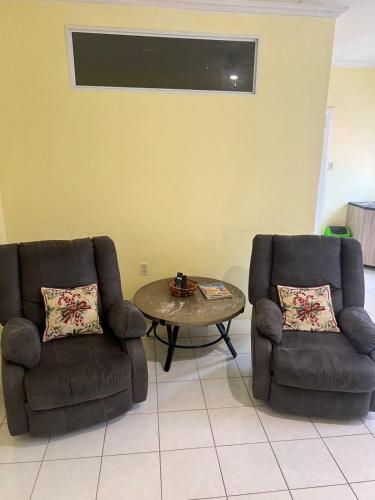 EMERALD APARTMENTS INC - image 3