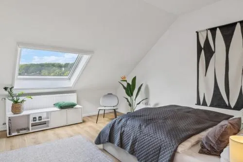 Dachgeschoss Traum Wohnung Ronsdorf 3 Zimmer in Wuppertal, Deutschland