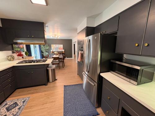 Downtown-Pool,Firepit,Trees, WFH-No gate fee like PML in Groveland (CA)
