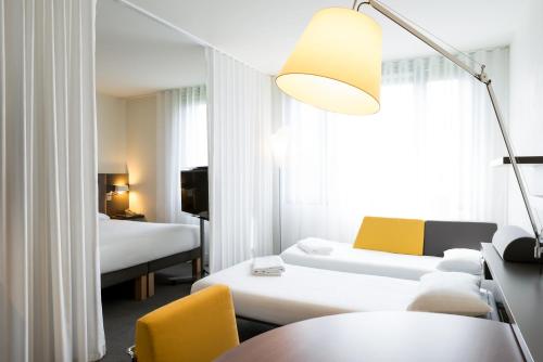 Novotel Suites Paris CDG Airport Villepinte - image 7