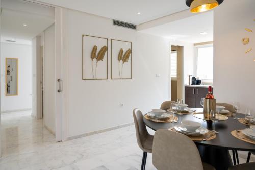 設施, Luxe appartement met jacuzzi, uitzicht & zwembaden in 福恩泰阿拉莫