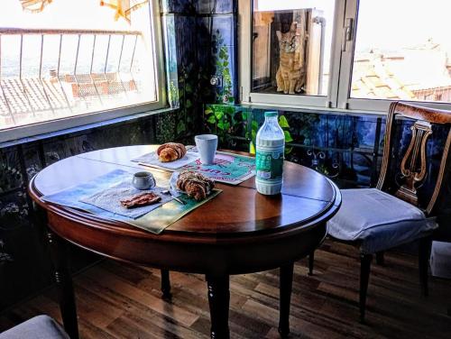 Ēdiens un dzērieni, La casina sui tetti in Sant' Oreste
