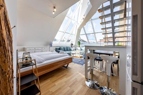 Penthouse Suites by JR City Apartments 1