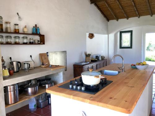 virtuve, HORTA do RAMALHAÕ (HORTA do RAMALHAO) in Aguiar