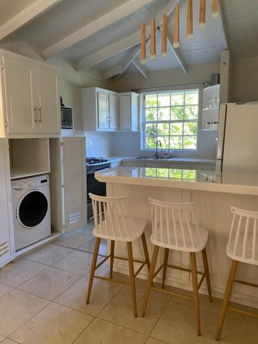 2 Bdr House in Laborie Village with full amenities in Лаборі