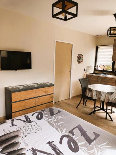 Studio indépendant au coeur de Locmaria-Plouzané (Studio independant au coeur de Locmaria-Plouzane) in Saint-Renan