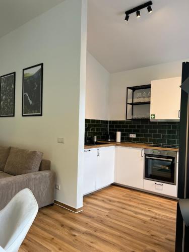 Konyha, LE Vacation Haus am See, Sauna, Terrasse, Garten, Netflix, Free-TV in Markranstadt