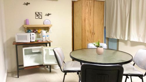 Hospedaje Aldana - Habitación L E R D O en zona centro in Tuxpan de Rodríguez Cano, Mexico