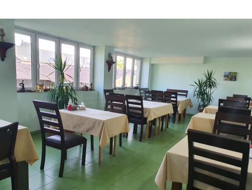 Ételek és italok, Kesabella Touristic House near Zvartnotszi nemzetközi repülőtér