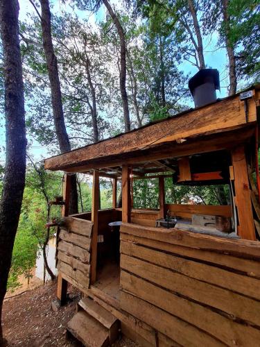 Hermosa Cabaña Rústica Bosque Ámbar (Hermosa Cabana Rustica Bosque Ambar) in Coihueco