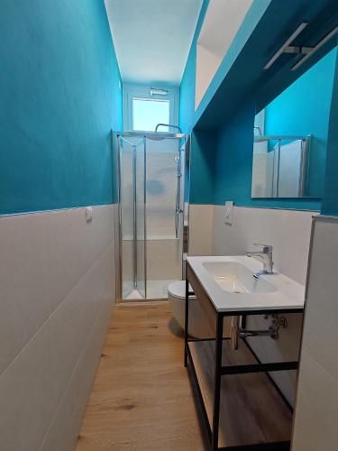 Aqua Apartments 5