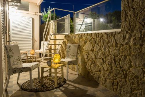 EvaEle Luxury Apartments - Tap to explore photos
