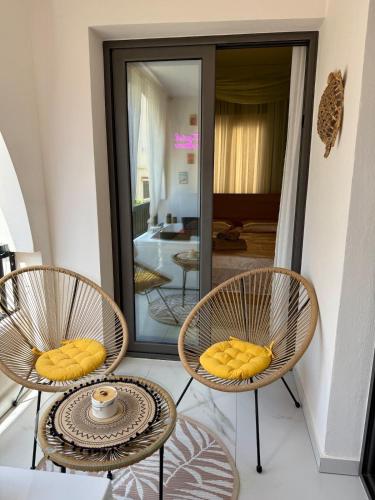 Balcony/terrace, Colorful Vibes&Jacuzzi Nights Sunny Escapes Cyprus in Polis