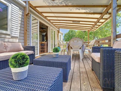Mobil-Home JA 85 a Vias - La Carabasse - Camping Siblu avec piscine payante near Le Saint Pierre