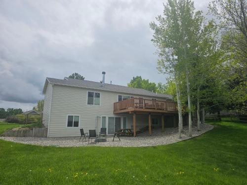 Among the Aspens Family Cottage in 加拉廷蓋特韋