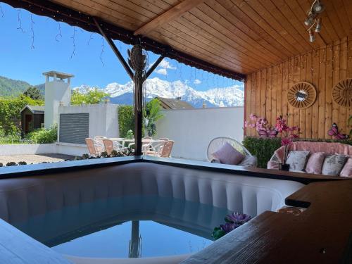Rooftop 1 - Jacuzzi privé au pied du Monte-blanco, Sallanches (zdjęcie 2)