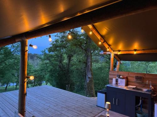 EcoLodge Libellule romantique pour amoureux in Auros