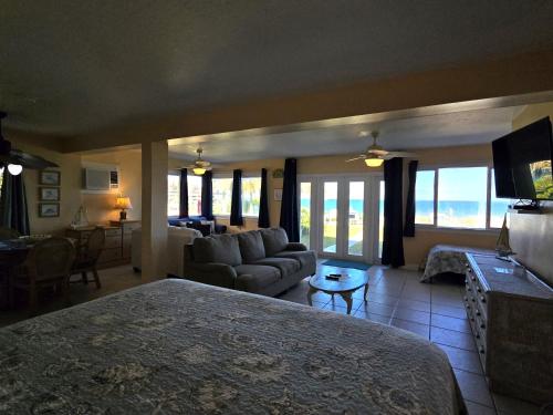 Oceanfront Sea Scape Motel