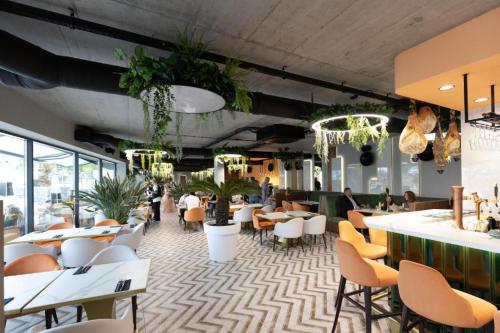 Restoran, A71 Żeglarski Laguna Beskidów (A71 Zeglarski Laguna Beskidow) in Zarzecze