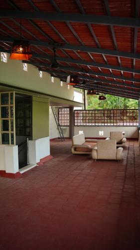 Skats, Hotel Vintage Palace in Polpully