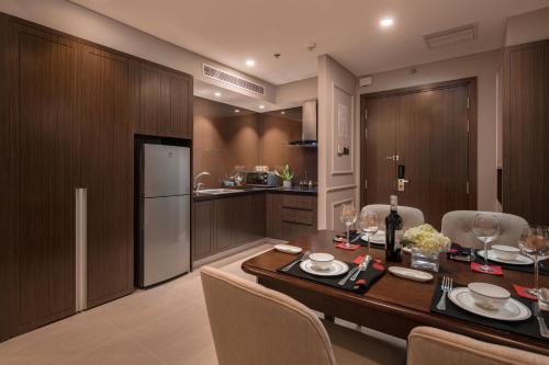 One-Bedroom Apartment with Balcony and City View image 7