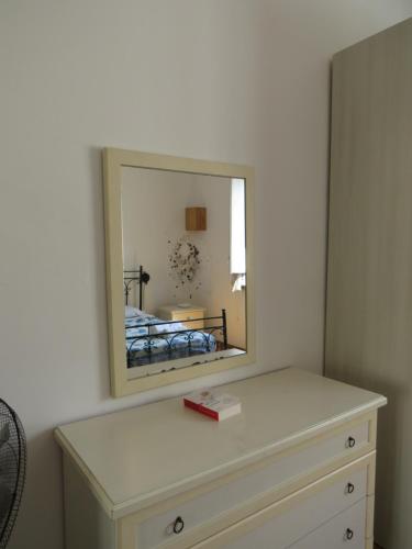 Sunny loft with terrace and Jacuzzi in the city centre, Palermo (fotografie 10)