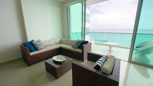 Magico Apartamento Frente al Mar 4 Habitaciones BM83 in La Cazada